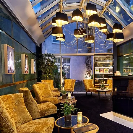 Carls Hotel