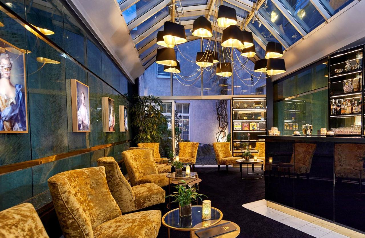 Carls Hotel